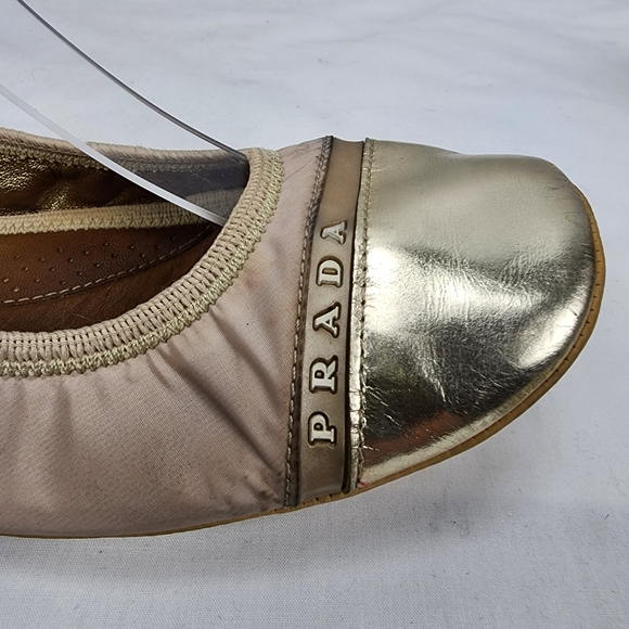 Prada Gold Tone Ballet Flats Women's Prada Size 38.5 US 8.5 made in Italy  🇮🇹 - Picture 4 of 10